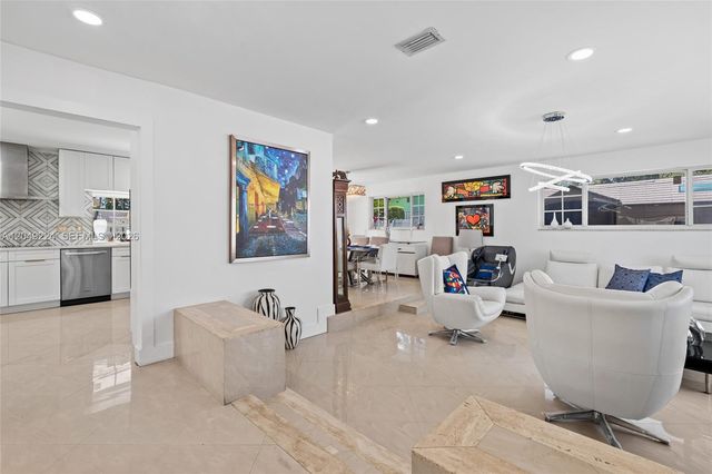 20235 Highland Lakes Boulevard, Miami, FL 33179