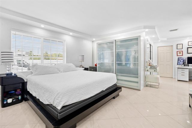 20235 Highland Lakes Boulevard, Miami, FL 33179