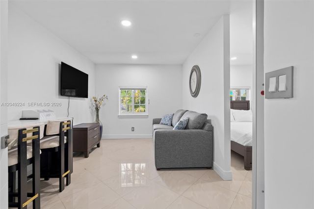 20235 Highland Lakes Boulevard, Miami, FL 33179