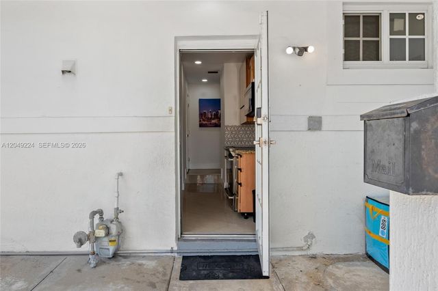 20235 Highland Lakes Boulevard, Miami, FL 33179