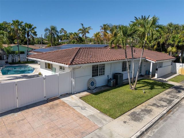 20235 Highland Lakes Boulevard, Miami, FL 33179