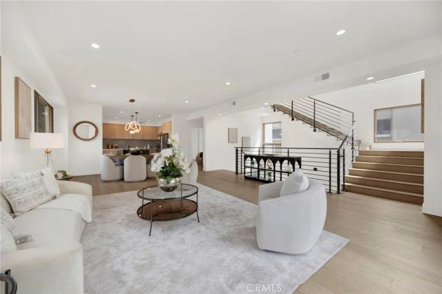 941 E California Boulevard 1, Pasadena, CA 91106
