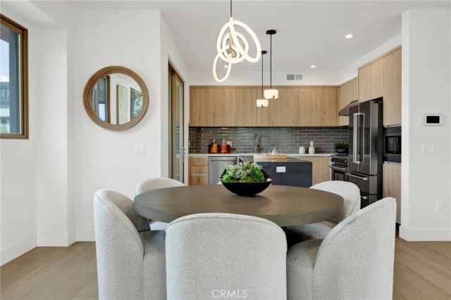 941 E California Boulevard 1, Pasadena, CA 91106