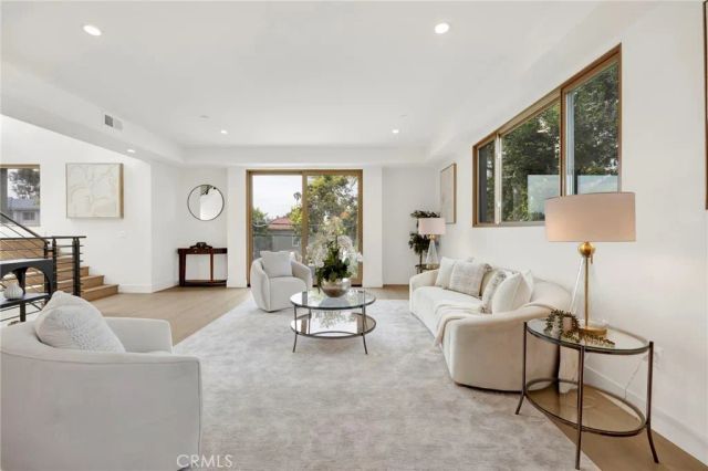 941 E California Boulevard 1, Pasadena, CA 91106