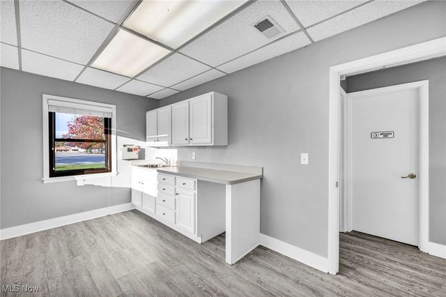 12563 Pearl Road, Strongsville, OH 44136