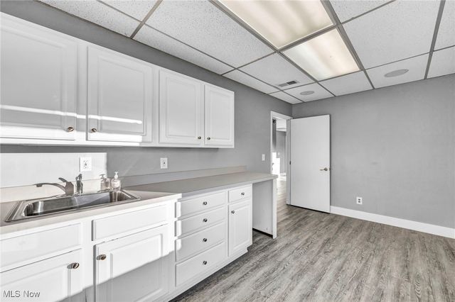 12563 Pearl Road, Strongsville, OH 44136