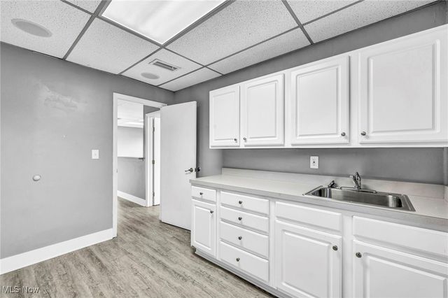 12563 Pearl Road, Strongsville, OH 44136