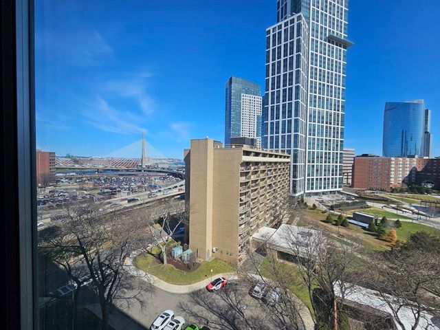 6 Whittier Place 10J, Boston, MA 02114