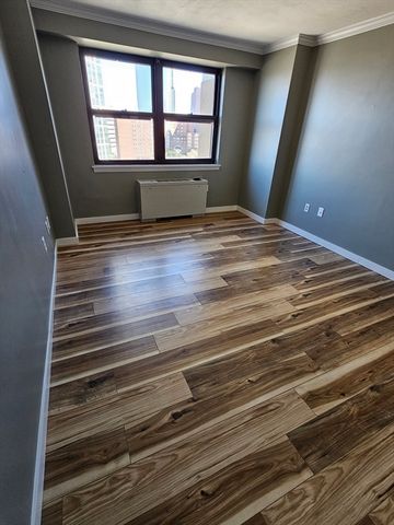 6 Whittier Place 10J, Boston, MA 02114