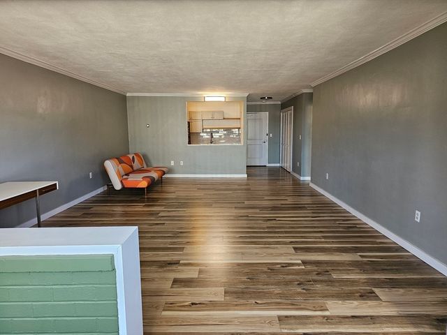 6 Whittier Place 10J, Boston, MA 02114