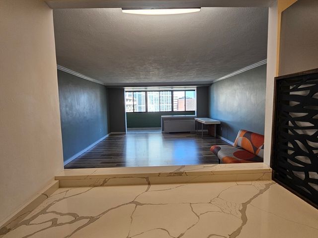 6 Whittier Place 10J, Boston, MA 02114