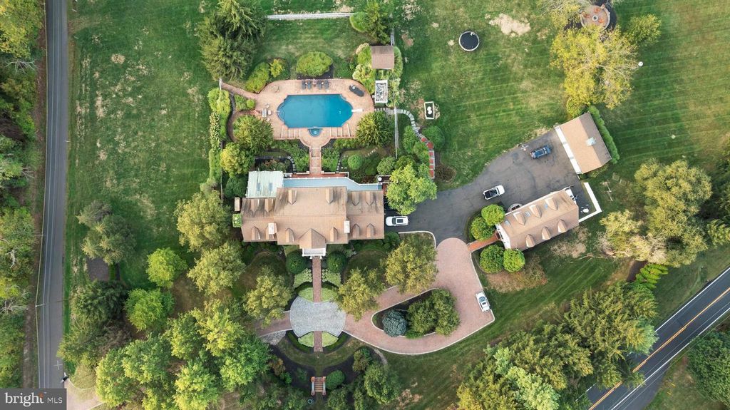 910 OLD DOLINGTON RD, Newtown, PA 18940