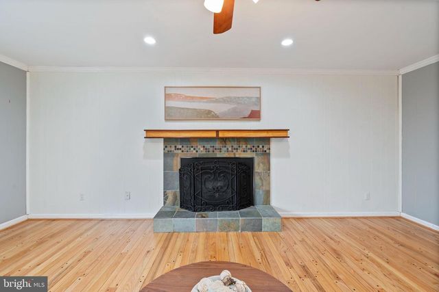 2117 POT SPRING RD, Lutherville Timonium, MD 21093