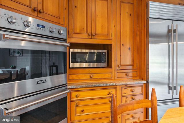 2117 POT SPRING RD, Lutherville Timonium, MD 21093