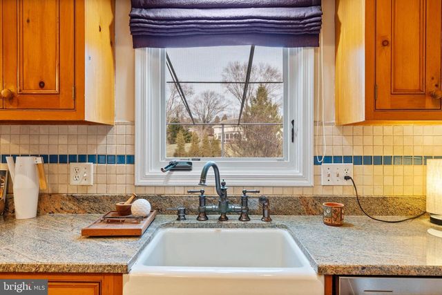 2117 POT SPRING RD, Lutherville Timonium, MD 21093