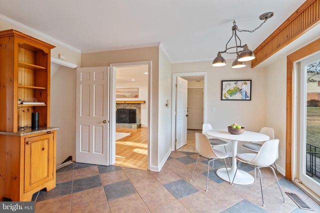 2117 POT SPRING RD, Lutherville Timonium, MD 21093