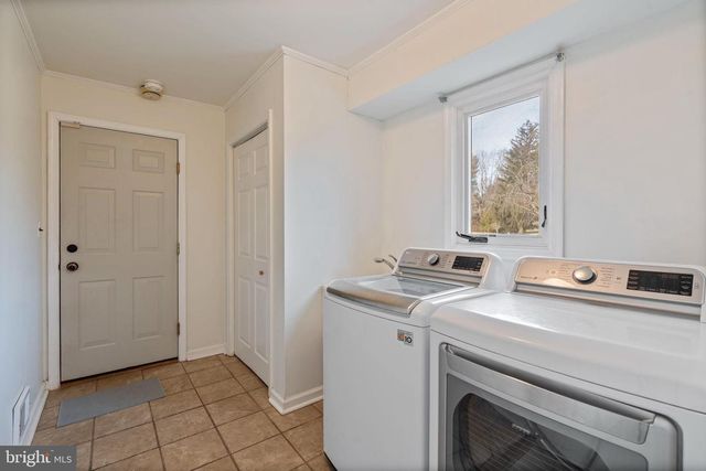 2117 POT SPRING RD, Lutherville Timonium, MD 21093