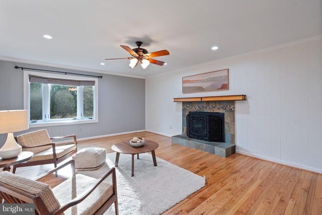 2117 POT SPRING RD, Lutherville Timonium, MD 21093