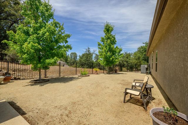 2310 Fieldstone Dr, Placerville, CA 95667