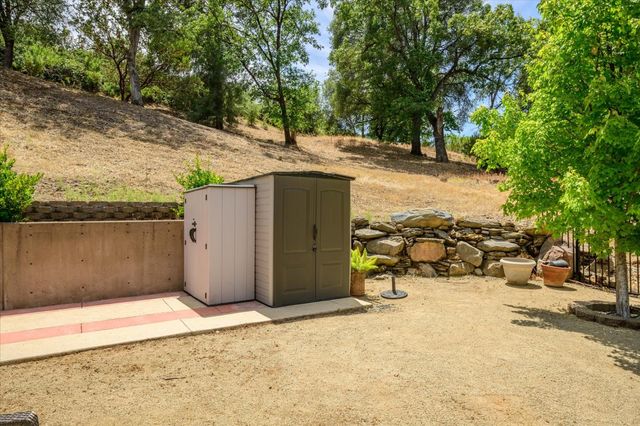2310 Fieldstone Dr, Placerville, CA 95667