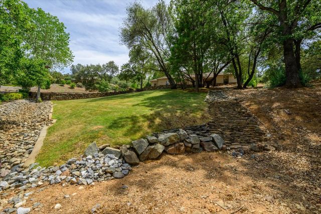 2310 Fieldstone Dr, Placerville, CA 95667