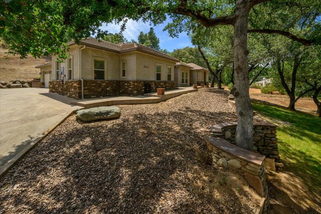 2310 Fieldstone Dr, Placerville, CA 95667