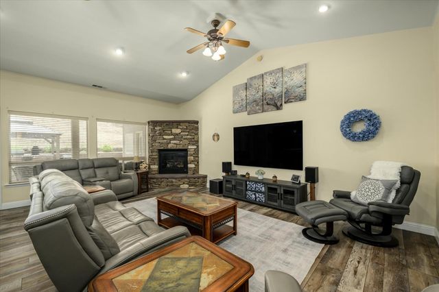 2310 Fieldstone Dr, Placerville, CA 95667