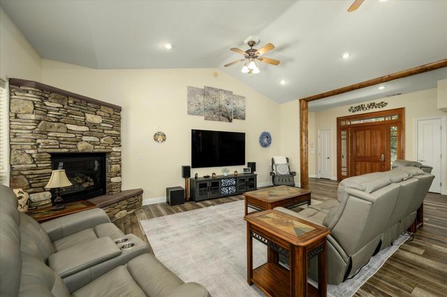 2310 Fieldstone Dr, Placerville, CA 95667
