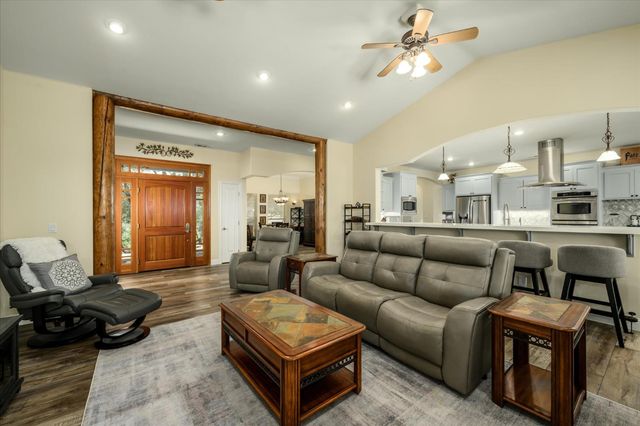 2310 Fieldstone Dr, Placerville, CA 95667