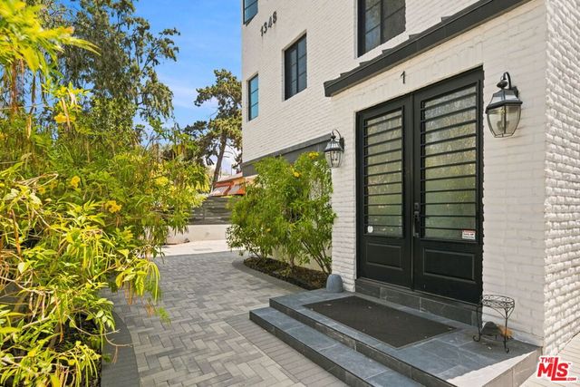 1348 S Burnside Avenue, Los Angeles, CA 90019