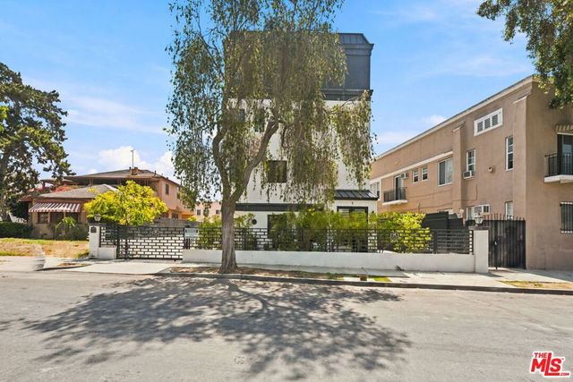 1348 S Burnside Avenue, Los Angeles, CA 90019