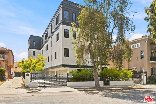 1348 S Burnside Avenue, Los Angeles, CA 90019