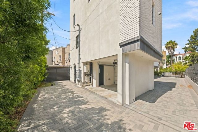 1348 S Burnside Avenue, Los Angeles, CA 90019
