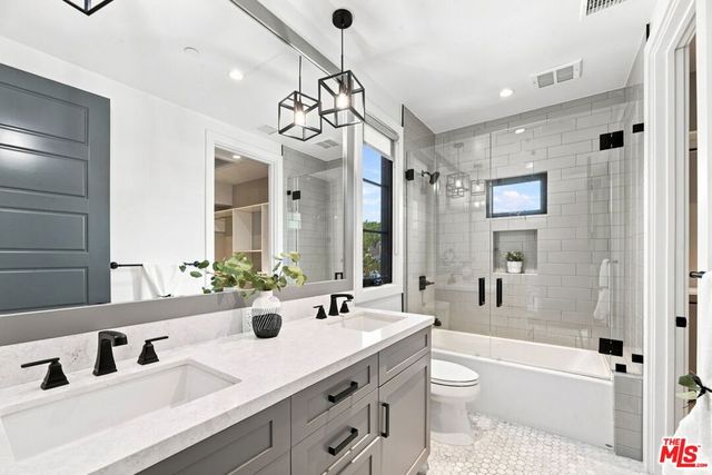 1348 S Burnside Avenue, Los Angeles, CA 90019