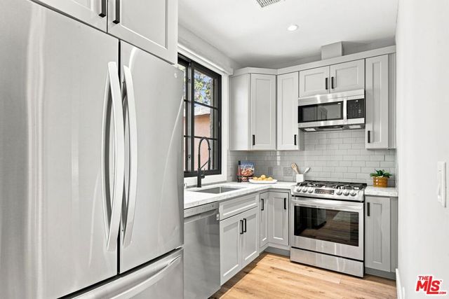 1348 S Burnside Avenue, Los Angeles, CA 90019