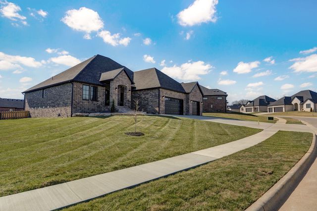 2079 N Silver Charm Avenue, Springfield, MO 65802