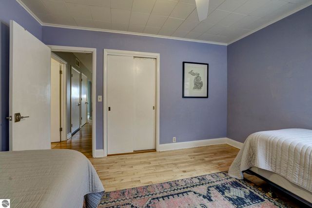 10220 S West Bay Shore Drive, Traverse City, MI 49684