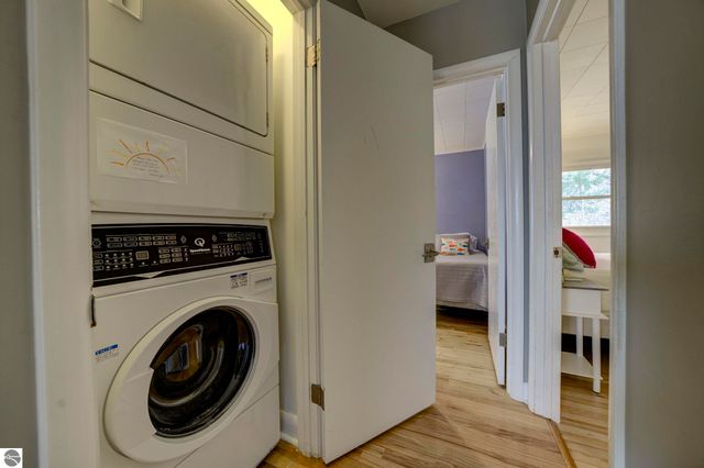 10220 S West Bay Shore Drive, Traverse City, MI 49684