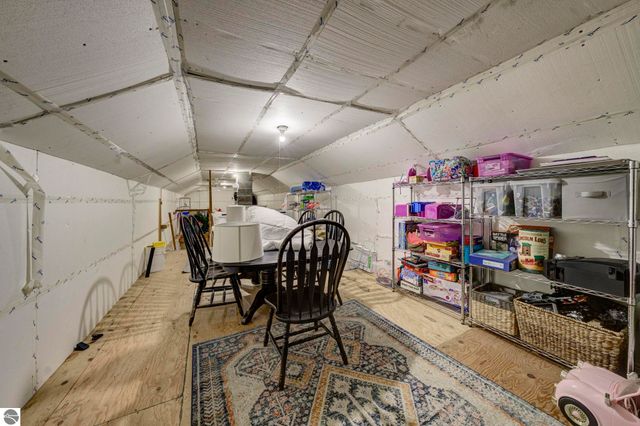 10220 S West Bay Shore Drive, Traverse City, MI 49684