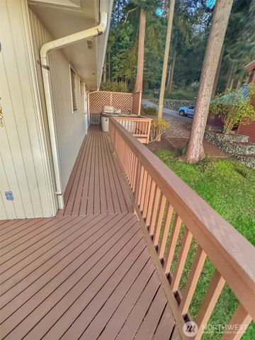 285 Harrington, Coupeville, WA 98239