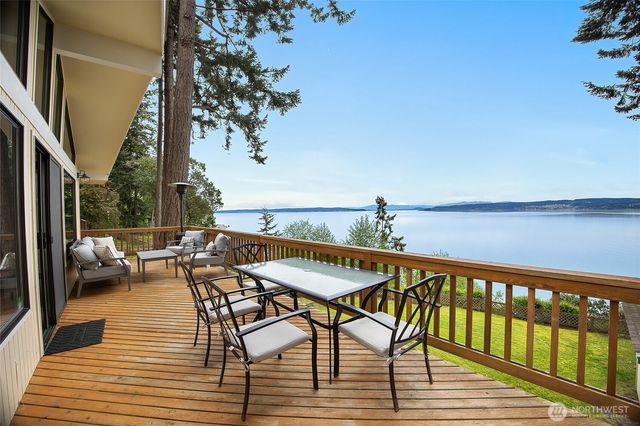285 Harrington, Coupeville, WA 98239