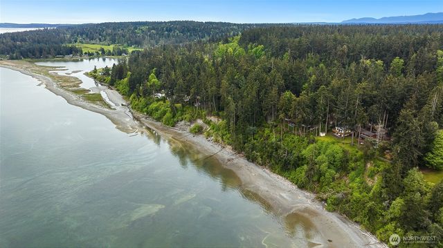 285 Harrington, Coupeville, WA 98239