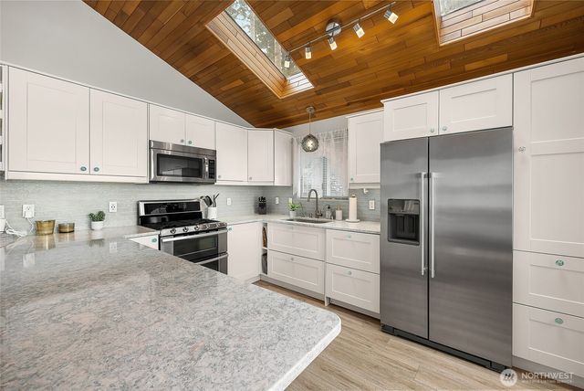 285 Harrington, Coupeville, WA 98239