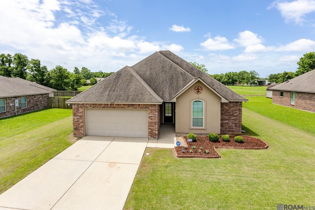 4602 Sugar Hollow Ln, Addis, LA 70710