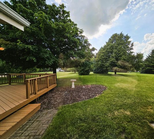 W291S6773 East Woods COURT, Mukwonago, WI 53149