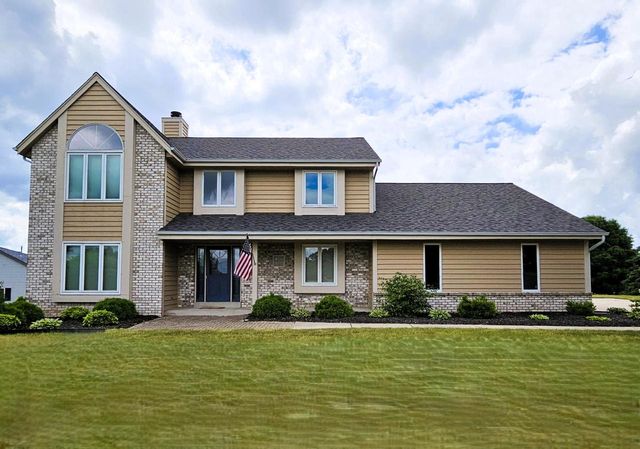 W291S6773 East Woods COURT, Mukwonago, WI 53149