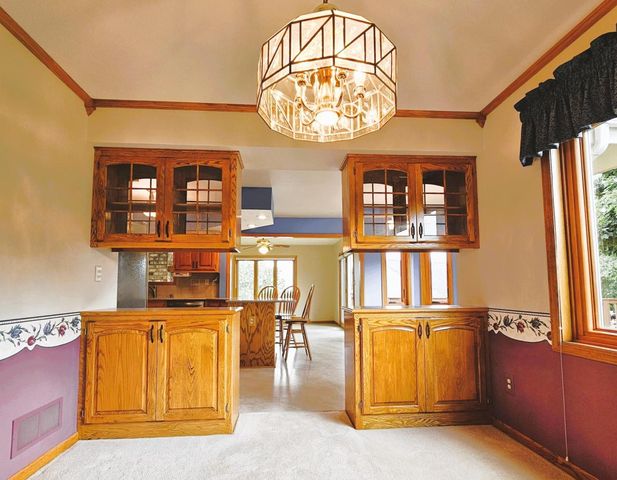 W291S6773 East Woods COURT, Mukwonago, WI 53149