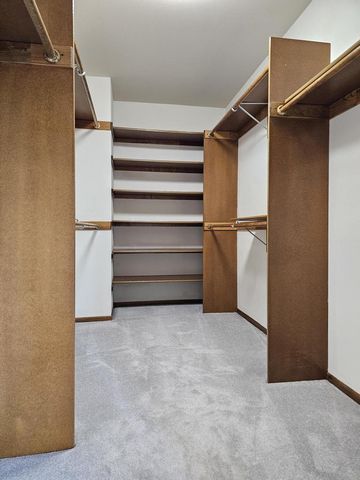 W291S6773 East Woods COURT, Mukwonago, WI 53149
