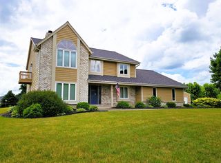 W291S6773 East Woods COURT, Mukwonago, WI 53149