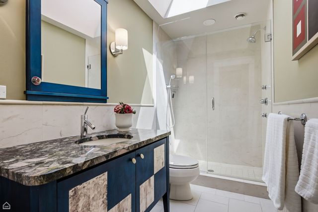 1427 W Huron Street, Chicago, IL 60642